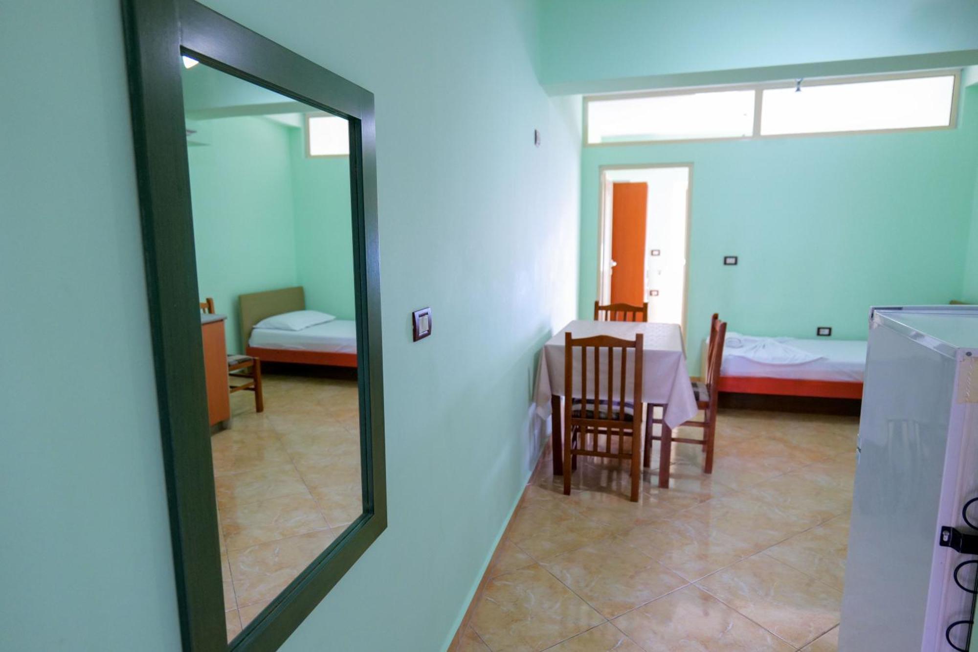 Rei Apartments Sarandë Pokoj fotografie