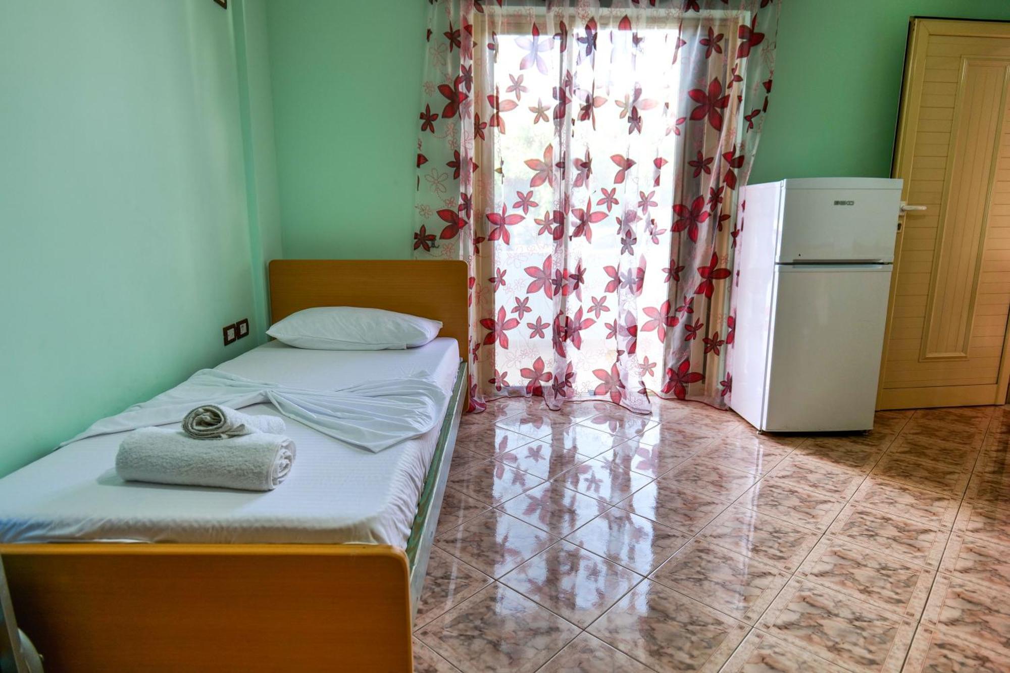 Rei Apartments Sarandë Pokoj fotografie